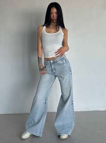 DAZY Women's Low-Waisted Flare Leg Jeans Low Rise Jeans - Light Wash - View 3