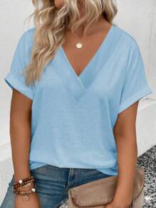 SHEIN EMERY ROSE CURVE Camiseta versátil de manga corta con cuello en V y dobladillo curvo, de talla grande, para todo uso, para mujer - Celeste - Ver 1