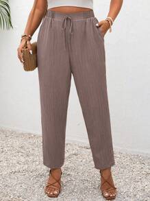 SHEIN Frenchy Pantalones informales de unicolor con bolsillos y nudo para vacaciones de talla grande - Gris Oscuro - Ver 1