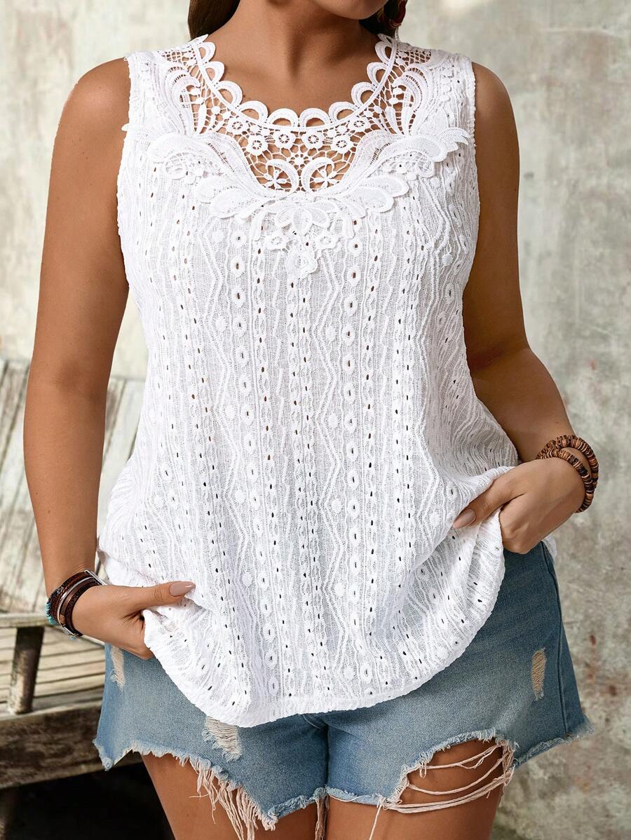 SHEIN LUNE Plus Size Women Solid Color Lace Patchwork Crew Neck Camisole - White - View 1