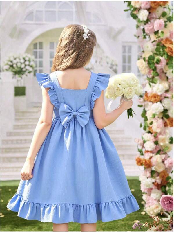 Vestido de verano con mangas y bajo con volantes de talla grande para niñas en color azul, con decoración floral blanca, de moda, informal y lindo