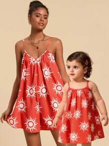 SHEIN Baby Girl Mom And Me Ditsy Floral Printed Sleeveless Woven Dress - Orange - View 1