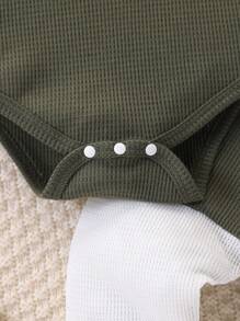 女宝宝春夏季居家简约休闲运动装信封领绿白撞色棕色撞色口袋连体裤套装带帽子