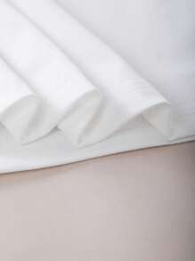 SHEIN 1 套青少年男孩撞色圆领套头 T 恤和运动短裤 2 件套，休闲酷炫假日装，夏季 - 白色 - 查看 3