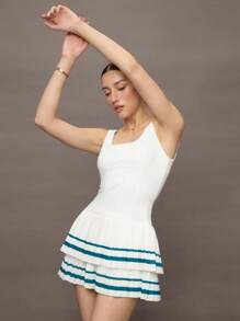 Activina Activina Vestito sportivo da donna senza maniche con righe a contrasto e orlo plissettato
