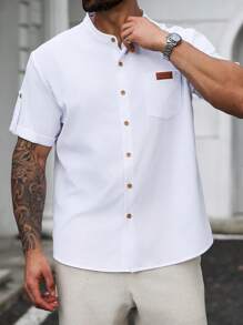 Manfinity Homme 大码男士时尚简约纯色宽松休闲短袖衬衫，经典个性化纯色条纹纹理立领，撞色纽扣，通勤街头风格夏季 T 恤 - 白色 - 查看 6