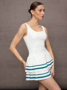 Activina Activina Vestito sportivo da donna senza maniche con righe a contrasto e orlo plissettato