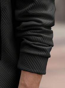 Manfinity Homme Veste à capuche à poches utilitaires à simple boutonnage et manches longues pour hommes - Noir - Voir 4