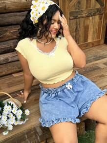 SHEIN MOD Plus Size Women's Casual Loose Ruffled Denim Shorts, Blue - Light Wash - View 3