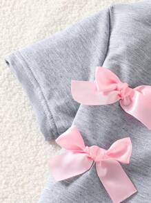 Sparklyn Conjunto de camiseta con decoración de lazo y falda plisada mini con decoración de lazo para niña preadolescente - Gris - Ver 4