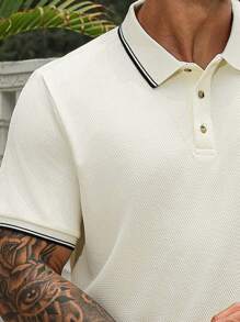 Manfinity Homme 菱形纹理针织面料夏季高端休闲男士 Polo 衫，适合外出和日常穿着，经典米色 T 恤，采用轻盈优雅的面料制成，时尚百搭，是送给男朋友或丈夫的理想礼物，加大码 - 杏色 - 查看 3