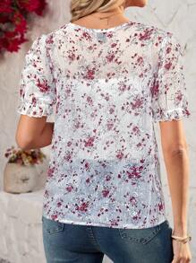 SHEIN Clasi Camisa feminina de manga curta com estampa de folha prateada e bainha com babados, estilo romântico de férias para primavera/verão - Branco - Ver 2