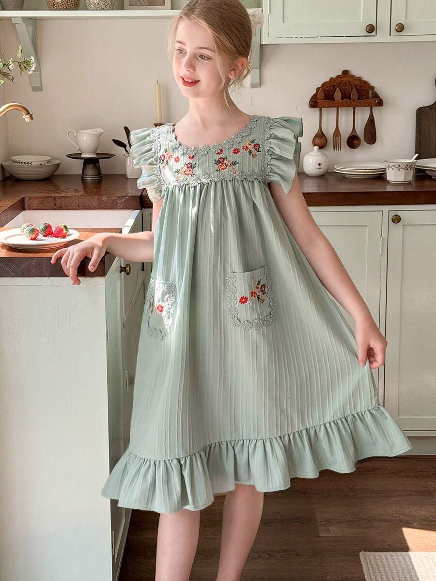 LMoss Kids LMoss Tween Girl 纯色刺绣荷叶边下摆休闲连衣裙