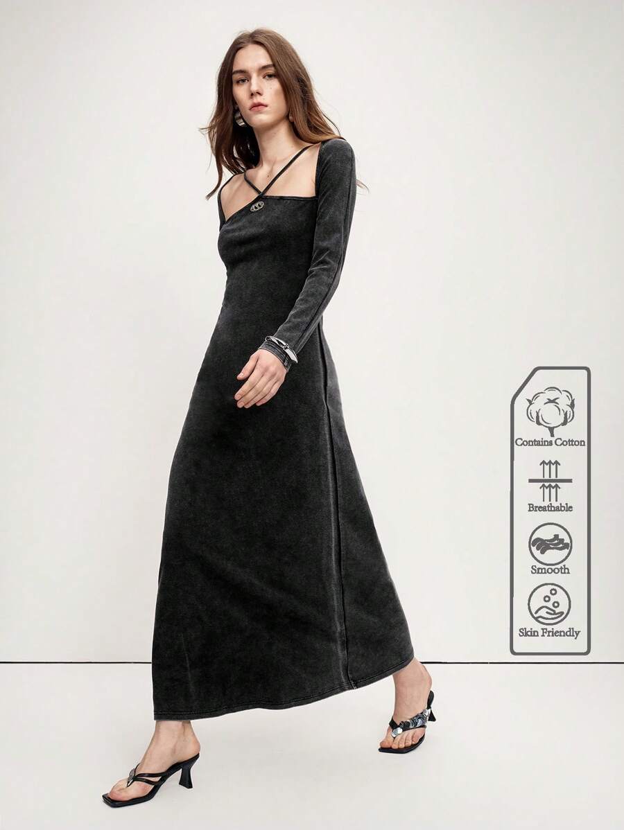 SHEIN LUNE 春季女装优雅金属装饰挂脖长袖酸洗复古长裙 - 黑色 - 查看 1