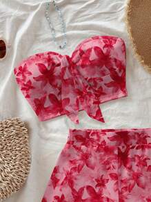Soleia Conjunto de 2 piezas con top corto tipo bustier con nudo al frente y shorts ajustados, estampado floral veraniego tipo hawaiano