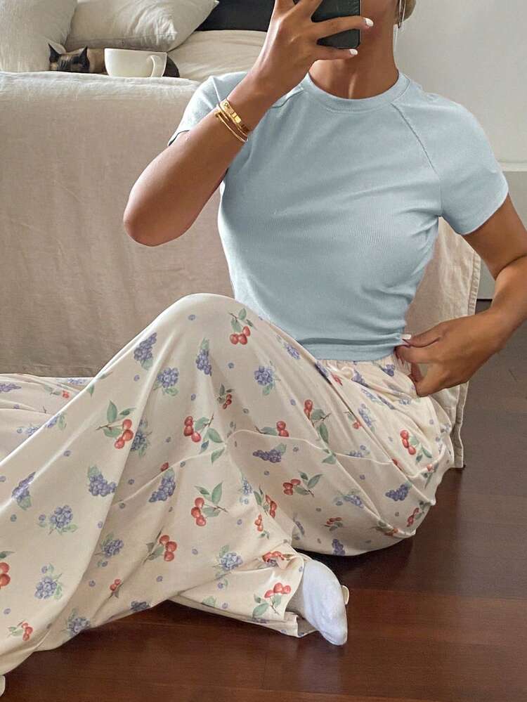 2Pcs Women Blueberry Cherry Print Loose Pants And Solid Color Short Sleeve Top Sleepwear Pajamas Set