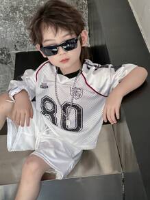 DAZY 小男孩字母印花圆领短袖T恤和短裤休闲两件套