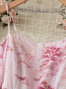 SHEIN Tall Vestido de estilo artístico elegante y único para mujer de talla grande, con estampado de flores estilo dama francesa apropiado para el verano, vuelta al cole, graduación, festivales, San Valentín, festivales de música, Día de la Madre, Halloween, Acción de Gracias, Pascua, Día Nacional, bailes, citas, fiestas, actividades al aire libre