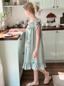 LMoss Kids LMoss Tween Girl 纯色刺绣荷叶边下摆休闲连衣裙