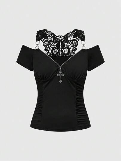 Goth Vintage Y2K vielseitiges Kreuz Dekor Patchwork geraffter Taille Carmen-Ausschnitt schmal geschnittenes Damen T-Shirt