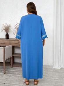 SHEIN LUNE Vestido con combinación única de estampados, detalles de encaje, ligero y cómodo, para festival, con parches florales y borde de felpa para mujer de talla grande, estilo campestre
