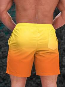 Palasendo Shorts de playa con estampado asimétrico y degradado de color para hombres - Multicolor - Ver 2