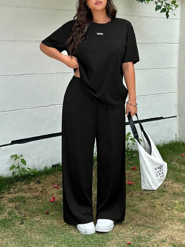 SHEIN EZwear Plus Size Spring/Summer Round Neck Short Sleeve Top And Pants 2 Pieces Casual Set