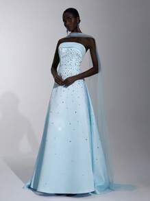 Elitara Robe maxi en satin bleu clair élégante et luxueuse, faite main avec strass, encolure en cœur sans bretelles et ourlet extra large évasé. Convient pour les rendez-vous, soirées célibataires, cocktails, galas, événements formels, bals et occasions solennelles