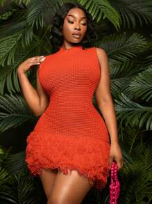 SHEIN SXY 大码女式新款春夏小立领无袖镂空流苏修身迷你针织连衣裙，适合日常穿着、音乐节、音乐会、狂欢派对、海滩度假、约会之夜、生日、单身派对装、俱乐部、可爱、休闲、购物、街头服饰、外出，易于搭配且看起来苗条，凸显您的身材，修饰身材