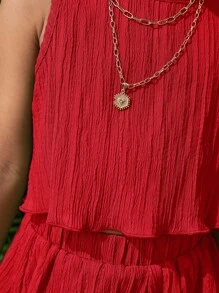 SHEIN Setelan 2 Potong untuk Anak Perempuan: Atasan Tank Top Tanpa Lengan Leher Bulat Warna Polos dan Celana Pendek Longgar Warna Polos - Merah - View 4
