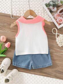 SHEIN Top de punto sin mangas con cuello polo de colorblock y pantalones cortos de mezclilla lavada bordada para bebés niñas - Rosa - Ver 2