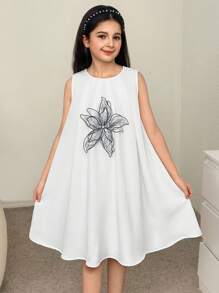 SHEIN Vestito da sole a-line da ragazza pre-adolescente con design a fiori 3D patchwork