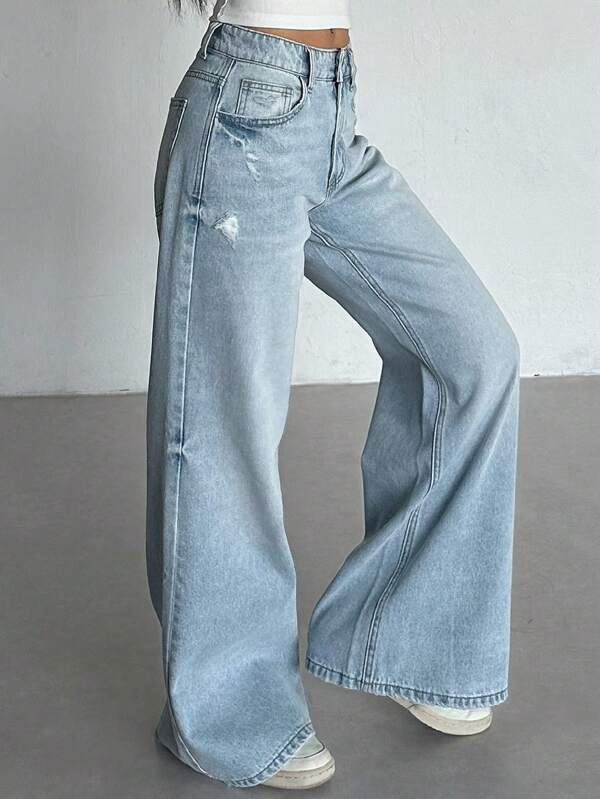 DAZY Women's Low-Waisted Flare Leg Jeans