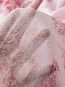 SHEIN Tall Vestido de estilo artístico elegante y único para mujer de talla grande, con estampado de flores estilo dama francesa apropiado para el verano, vuelta al cole, graduación, festivales, San Valentín, festivales de música, Día de la Madre, Halloween, Acción de Gracias, Pascua, Día Nacional, bailes, citas, fiestas, actividades al aire libre