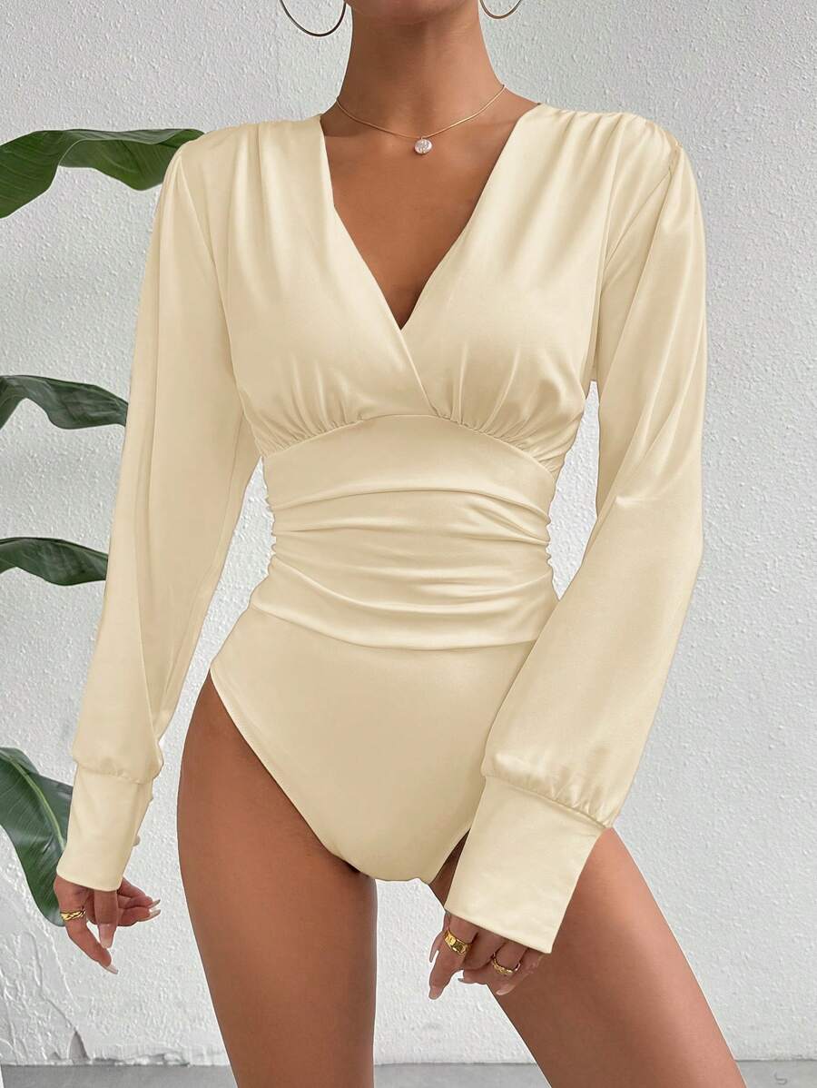 SHEIN Essnce 女士纯色 V 领褶皱灯笼袖紧身衣，秋季时尚造型 - 杏色 - 查看 1