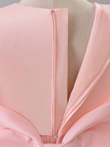 SHEIN 年轻女孩圆领荷叶边袖刺绣后背蝴蝶结设计欧根纱连衣裙，适合钢琴演奏会、宴会、T台、婚礼、生日派对