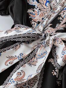 Elenzga Plus Size Vintage Palace-Style V-Neck Cross Strap Waist Flared Printed Dress - Multicolor - View 4