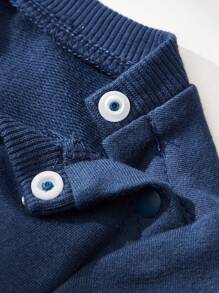 Cozy Pixies Conjunto de 2 piezas para bebé recién nacido niño/niña: Top de cuello redondo de manga corta con diseño de oso tejido suave y pantalones cortos de cintura elástica
