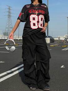 SHEIN 少女休闲简约个性嘻哈运动城市名称文字、88号、五角星、时尚标语、盾牌标签图案印花短袖圆领宽松T恤和黑色工装裤两件套适合夏季 - 黑色 - 查看 6