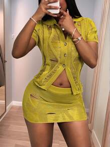 Slaydiva 2025 Summer New Music Festival Easter Daily Casual Vacation Cruise Travel Beach Sunbathing Fashionable Streetwear Polo Collar Short Sleeve Cardigan And Tight Fitted Mini Skirt Crochet Hollow Textured Green 2pcs Women Sweater Set - Green - View 11