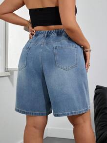 SHEIN ICON 大码女式宽松口袋阔腿休闲牛仔百慕大短裤 - 藍色 - 查看 4