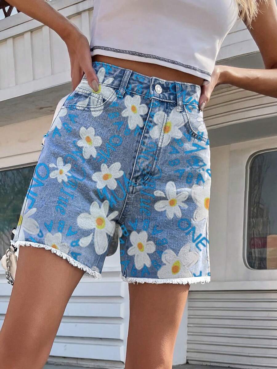 SHEIN EZwear Plus Size Casual Holiday Washed Print Denim Shorts - Light Wash - View 1