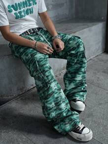 Manfinity EMRG Men's Camo Pattern Cargo Pocket Casual Jeans - Green - View 1