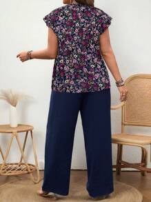 SHEIN LUNE Bộ 2 món cỡ lớn dành cho nữ: Áo tay lửng họa tiết hoa nhỏ xinh có nơ và quần ống rộng trơn mùa hè Boho Old Money trang phục mùa hè cho nữ trang phục nghỉ xuân trang phục tiệc tùng lễ hội trang phục nghỉ xuân trang phục hoa thanh lịch thường ngày trang phục nghỉ lễ Phục sinh cho nữ trang phục lễ Phục sinh quần áo mùa hè cho nữ bộ quần áo mùa hè cho nữ áo sơ mi mùa hè cho nữ trang phục mùa hè thường ngày cho nữ quần ống rộng cho nữ quần màu xanh navy quần ống rộng mùa hè bộ quần mùa hè cho nữ bộ áo cánh và quần dài - Màu xanh hải quân - Xem 2