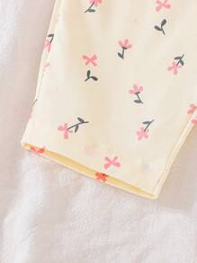 SHEIN Vintaside Kids Baby Girls 0-3 Years Infant Toddler Ditsy Floral Jacquard Strap Overall Jumpsuit, All-Match For Spring Summer All Season