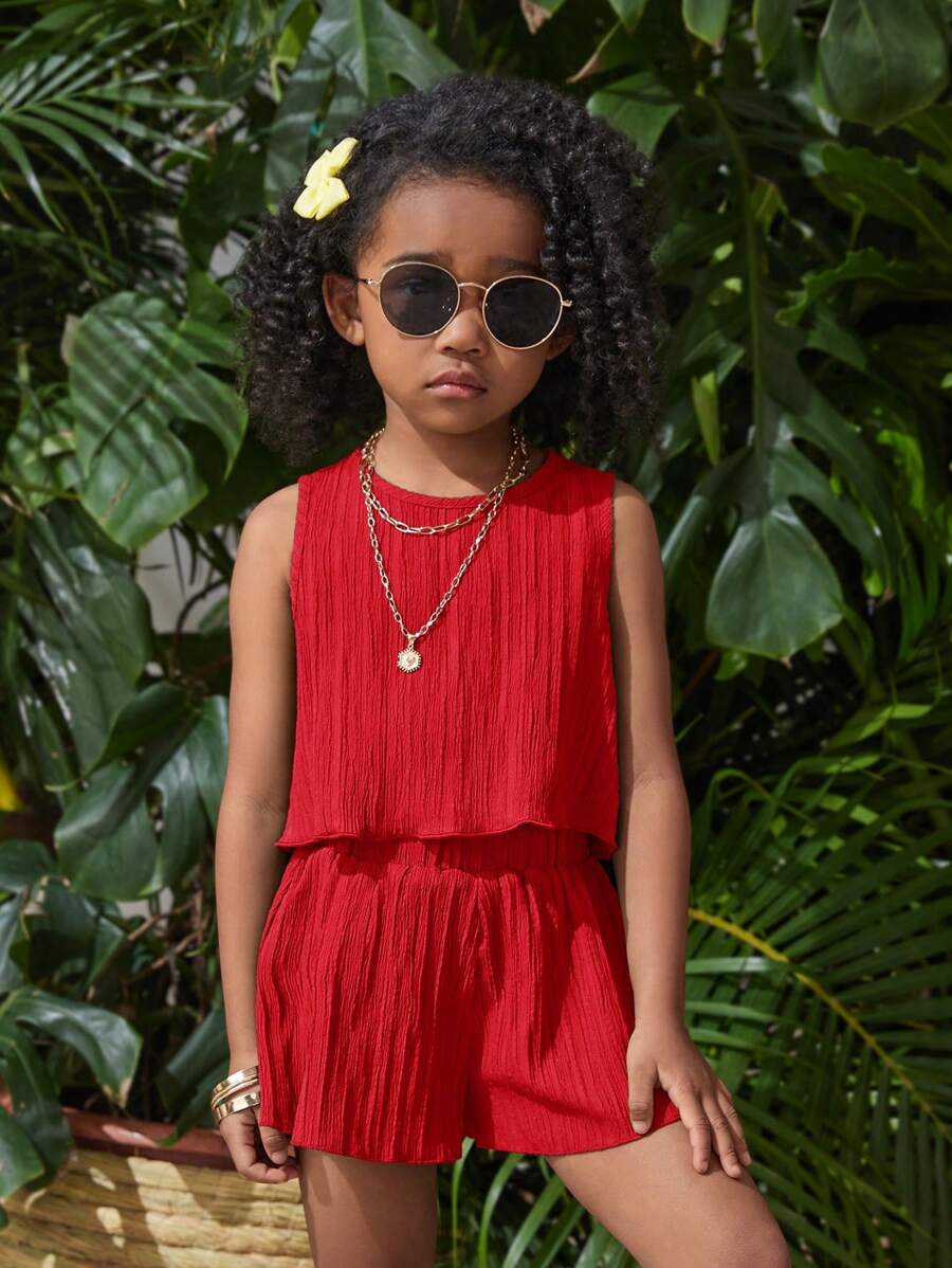 SHEIN Setelan 2 Potong untuk Anak Perempuan: Atasan Tank Top Tanpa Lengan Leher Bulat Warna Polos dan Celana Pendek Longgar Warna Polos - Merah - View 1