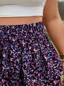 SHEIN LUNE 大码夏季女装玫瑰碎花弹力腰荷叶边裙裤 女装夏季服装 女装夏季套装 夏季服装 女式短裙 夏季女装 - 彩色 - 查看 3