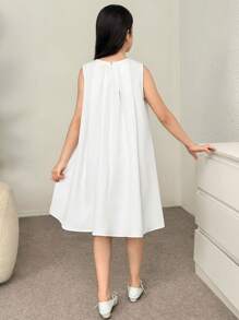 SHEIN Vestito da sole a-line da ragazza pre-adolescente con design a fiori 3D patchwork