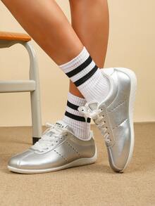 CUCCOO EASI 女士休闲舒适运动鞋，百搭日常穿着 - 銀色 - 查看 1