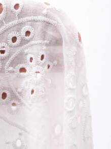 FRIFUL 女士圆领缝线下摆分层刺绣宽松休闲百搭T恤，假日 - 白色 - 查看 7